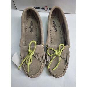 MINNETONKA Kitty Sz 6.5 Tan Lime Suede Leather Moccasin Hardsole Fringe 326X New
